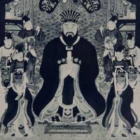 This image of one of Ryukyu\'s Sho-dynasty kings contains many Chinese stylistic elements. | STEPHEN MANSFIELD PHOTO