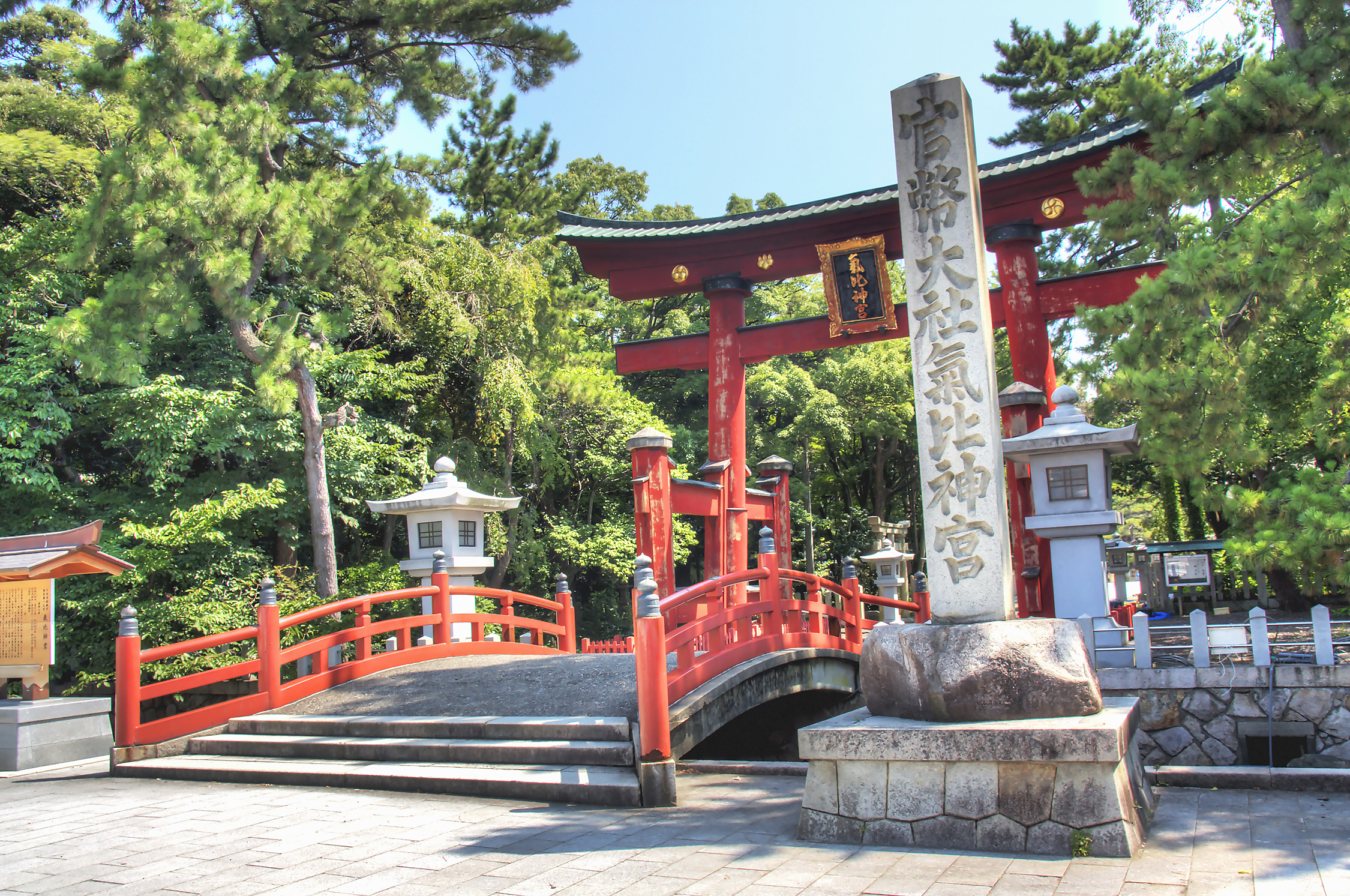Grand entrance: The vermillion torii at Kehi Jingu was last rebuilt in 1645, and is one of the three greatest wooden shrine gates in Japan. | ALON ADIKA PHOTO