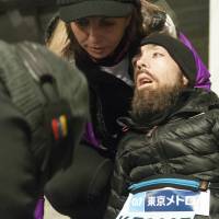 Breaking point: Melamed made it as far as the 31st kilometer of the 42 km Tokyo course before he and his team decided to stop for his own safety. | NATALIE HOWARD