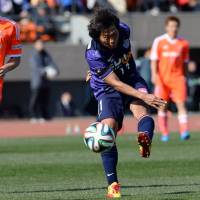 Best foot forward: Hisashi Sato (right) figures to play a vital role for Sanfrecce this season. | AFP-JIJI