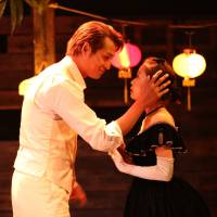 Based on Tokizawa’s translation, Cuba-born American author Nilo Cruz’s play “Anna in the Tropics” was premiered in Japan last September by the Bungakuza theater company with an all-Japanese cast, including Tomoya Hoshi as Juan Julian (left) and Momoko Kurita as Marela. Translating Western plays for Japanese audiences