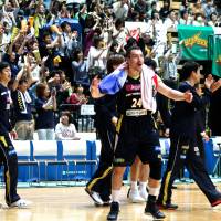All square: Link Tochigi forward/center Tommy Brenton celebrates after the Brex\'s 95-81 win over the Toyota Alvark in Game 2 of the NBL Eastern Conference semifinals on Sunday. | KAZ NAGATSUKA