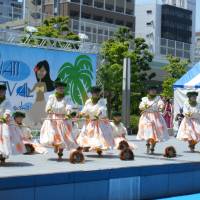 Island joy: A group performs at last year\'s Hawaii Festival in Osaka. | KYODO
