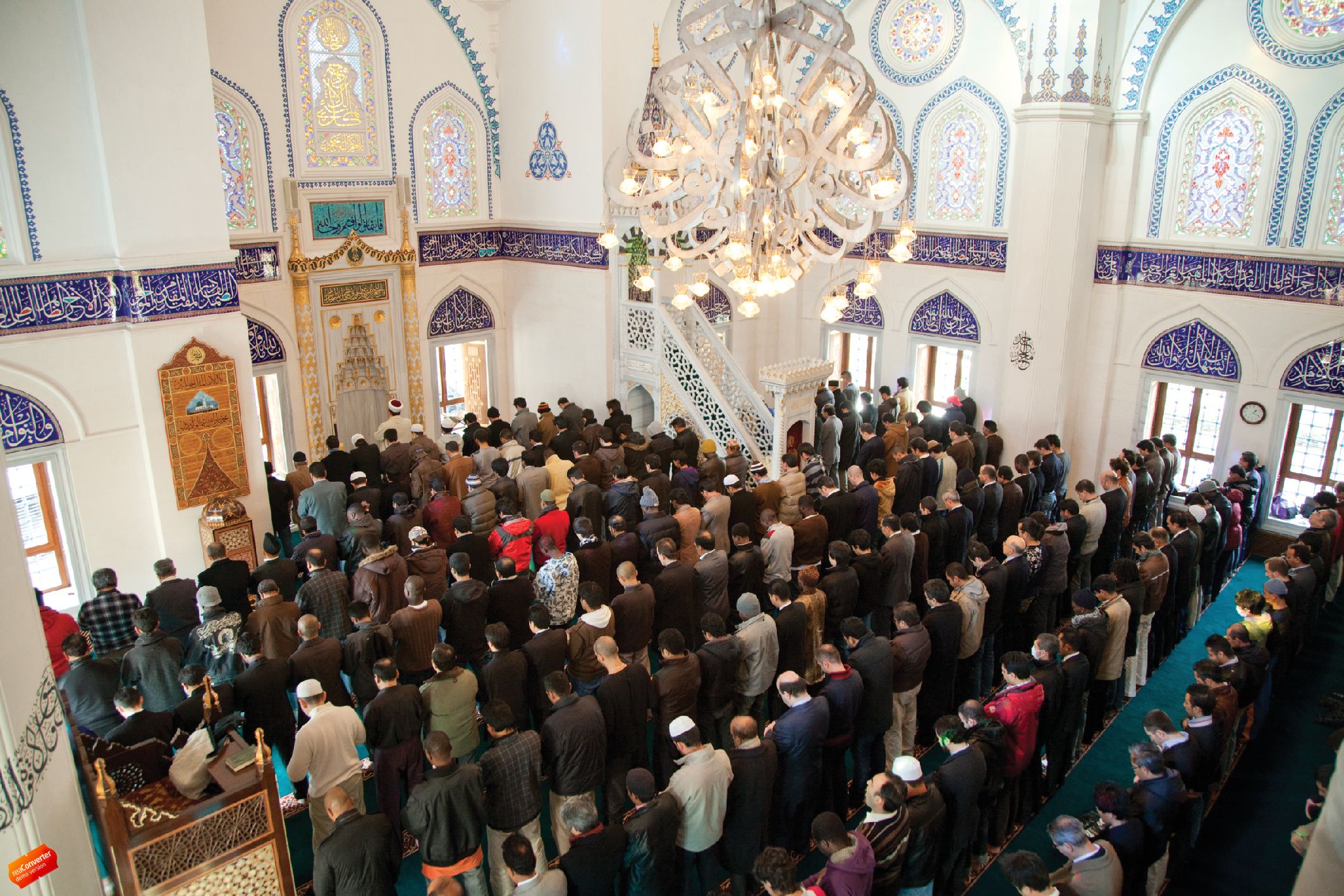 A piece of home: The multinational congregation at the Tokyo Camii attends Friday prayer. | COURTESY OF TOKYO CAMII