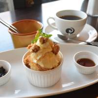 Rare cheesecake at Cafe Salon. | J.J. O\'DONOGHUE