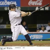 Milestone: Seibu\'s Takeya Nakamura hits a home run &#8212; the 250th of his career &#8212; in the sixth inning of the Lions\' 7-0 win over the Carp on Friday. | KYODO