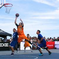 Beach life: Kenji Hilke of the GC Osaka.exe team takes a shot during the opening round of the 3x3 Premier.exe basketball circuit at Shonan Bellmare Hiratsuka Beach Park on Saturday. | KAZ NAGATSUKA