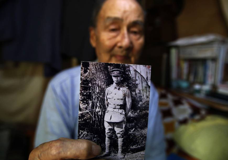 aging wwii veterans fret about shift away from pacifist principles
