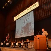 Matthew C. Perry, a descendant of Commodore Matthew Perry, whose Black Ships opened up Japan to the West in the 19th century, addresses a session on the history of U.S.-Japan relations at the 9th International Symposium of Japan-America Societies in Sapporo last Saturday. | COURTESY OF THE AMERICA-JAPAN SOCIETY OF HOKKAIDO