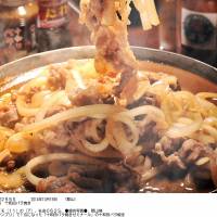 This dish of beef flank topped with onions proved satisfying enough for Towada Barayaki to be declared the winner of the ninth B-1 Grand Prix food contest, a popular competition for \"B-class\" gourmets held this year in Koriyama, Fukushima Prefecture. | KYODO