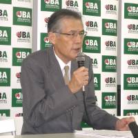 Over and out: Yasuhiko Fukatsu speaks during     a news conference on Thursday. | KAZ NAGATSUKA
