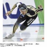 Not fast enough: Keiichiro Nagashima places 10th in the men\'s 500-meter competition at the speedskating World Cup meet on Friday in Obihiro, Hokkaido Prefecture. | KYODO
