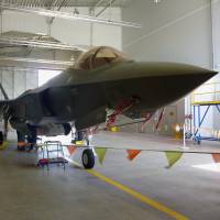 An F-35 stealth jet sits in a hanger at a U.S. Air Force base in Fort Worth, Texas, in July. | KYODO