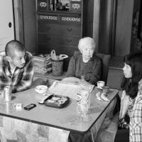 A drifting life: Unemployed slacker Takashi (Kiyohiko Shibukawa) is quizzed by half-sister Yuka (Ayasa Takahashi). | &#169; 2013 FOOLISH PIGGIES FILMS