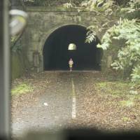 Ways of seeing: The “entrance to another world” in Norimizu Ameya’s “Entrance/Exit” project for the Kunisaki Art Festival. | © TAKASHI KUBO