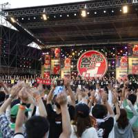 Rising upward: Fans get involved at a Lantis festival in Nagoya last summer. The label, which specializes in anime and video game music, went from 14th to ninth spot on a year-end Oricon chart of record labels.  | © LANTIS
