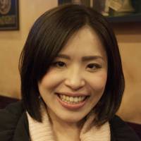 Saori Iwata, Office worker, 22 (Japanese): My New Year\'s resolution is to travel overseas to America to relax. I hope I can do it. As for broken resolutions, last year I made a promise to myself not to stop working at my former company, but in November I did just that and switched to my current company &#8212; so I guess that was a broken resolution. | JON MITCHELL
