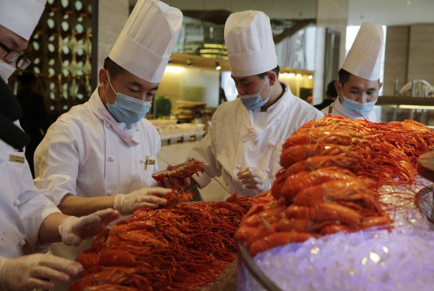 The New Chinese Year Delicacy American Lobster An Times The New Chinese Year Delicacy American Lobster
