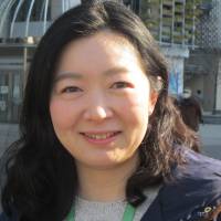 Riko K., Document clerk, 29 (Japanese): Um, it could be Brad Pitt because he\'s a cool guy. His face, his eyes &#8212; he\'s a dream date. For me it might be impossible, but he could come here and take me to a fancy restaurant! | CHIE MIYAGI