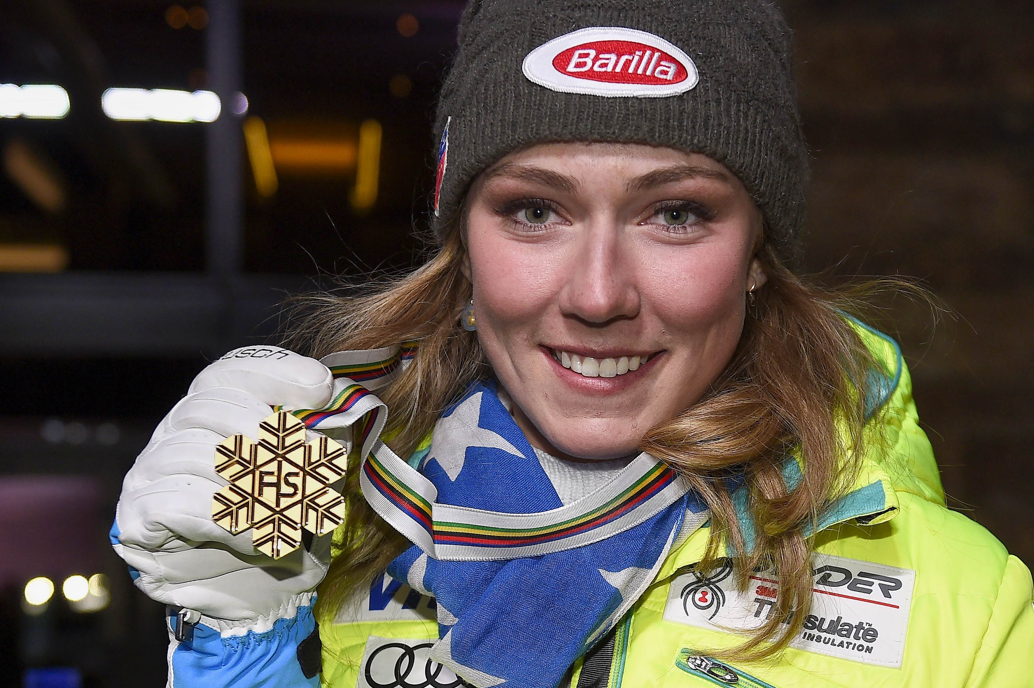Shiffrin storms to second straight world slalom title | The Japan Times