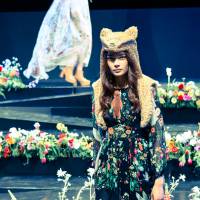Sretsis | MAMI TANABE