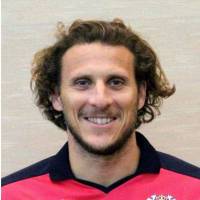 Diego Forlan Cerezo to cut ties with Forlan