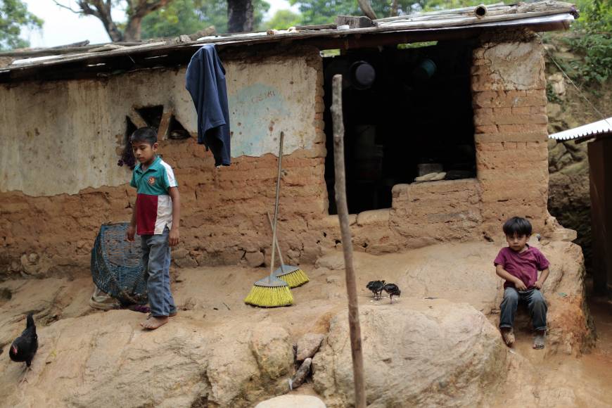 Mexico poverty rate hit 46.2 last year as 2 million more join ranks of