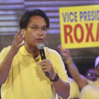 Mar Roxas | BLOOMBERG