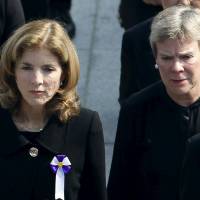 U.S. Ambassador to Japan Caroline Kennedy (left) and U.S. Under Secretary of State for Arms Control and International Security Rose Gottemoeller attend the ceremony at the Peace Memorial Park in Hiroshima on Thursday. | REUTERS