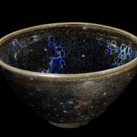 \"Yohen Tenmoku Chawan,\" a National Treasure, with tenmoku glaze and yohen glistening spots, from China, Southern Song Dynasty (12-13th century) | FUJITA MUSEUM, PHOTO BY MIYOSHI KAZUYOSHI