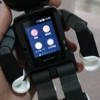 Sharp Corp.\'s RoBoHoN features a touchscreen on its back that works just like a smartphone screen, enabling users to browse the Internet and make phone calls. | KAZUAKI NAGATA