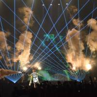 Lights on: Capsule performs a set at the Moshi Moshi Nippon Festival. | MIINA YAMADA