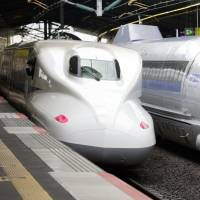 Sanyo Shinkansen bullet trains are seen at Shin-Kobe Station in Kobe. JR West says a laser was apparently aimed at the driver of a waiting bullet train in late November. | KYODO