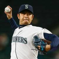 Pitcher Hisashi Iwakuma agreed to a deal with the Los Angeles Dodgers on Sunday. | KYODO