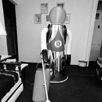 Klatu , it is you: New Jersey-based Quasar Industries’ purported domestic android,
Klatu — which was in fact remote-controlled — does its chores in 1977. Still dreaming of an end to household drudgery