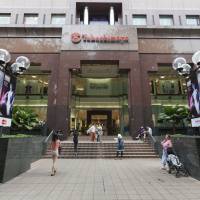 Takashimaya department store is seen in Orchard Road, Singapore’s prime shopping district. Vacancies in the area have risen, and property brokers are expecting more retailers to scale back. | ISTOCK