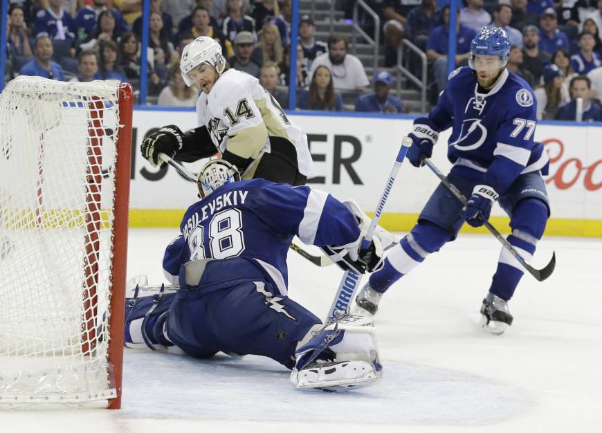 penguins sink lightning in game 3 the japan times