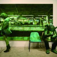Shintaro Ohata\'s \"Vapor Trail\" (2008, mixed media: painting, 162 × 260 cm, and sculptures, 142 × 100 × 50 cm, 105 × 85 × 65 cm) | COURTESY SHINTARO OHATA, YUKARI ART