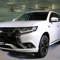 A security loophole could let hackers control some of the remote control functions of Mitsubishi Motors Corp.\'s Outlander PHEV vehicle, the firm said Monday. | BLOOMBERG