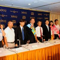 Tokyo gubernatorial race candidates gather at the Foreign Correspondents\' Club of Japan on Friday. | SATOKO KAWASAKI