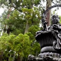 A statue of a Buddhist priest at Zuiganji Temple | BENJAMIN PARKS