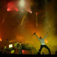 Shouting lager, lager: Underworld performs on the main Marine Stage at Summer Sonic in Chiba. | © SUMMER SONIC, ALL RIGHTS RESERVED