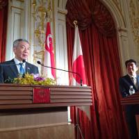 Singapore Prime Minister Lee Hsien Loong speaks at a joint news conference with Prime Minister Shinzo Abe in Tokyo on Wednesday. Abe pitches high-speed rail during talks with Singapore PM