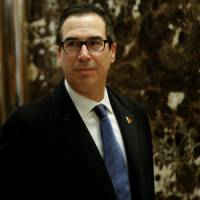 Steven Mnuchin, the Trump campaign\'s finance director, arrives at U.S. President-elect Donald Trump\'s Trump Tower in New York Tuesday. | REUTERS