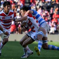 Akihito Yamada (center), seen during Saturday\'s test match against Argentina,  and his Brave Blossoms teammates will face Georgia, Wales and Fiji in Europe over the next three weeks. | AFP-JIJI