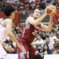 Brave Thunders star Nick Fazekas is averaging a league-best 28.4 points per game this season. | KAZ NAGATSUKA