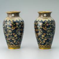 Pair of cloisonne vases with butterfly and chrysanthemum arabesques | SENNYUJI, KYOTO