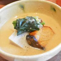 Kasu jiru, a soup made using sake lees, yellowtail, and vegetables Tan
