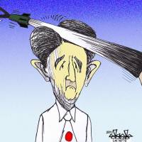 Abe needs to place Japan's interests ahead of Trump's