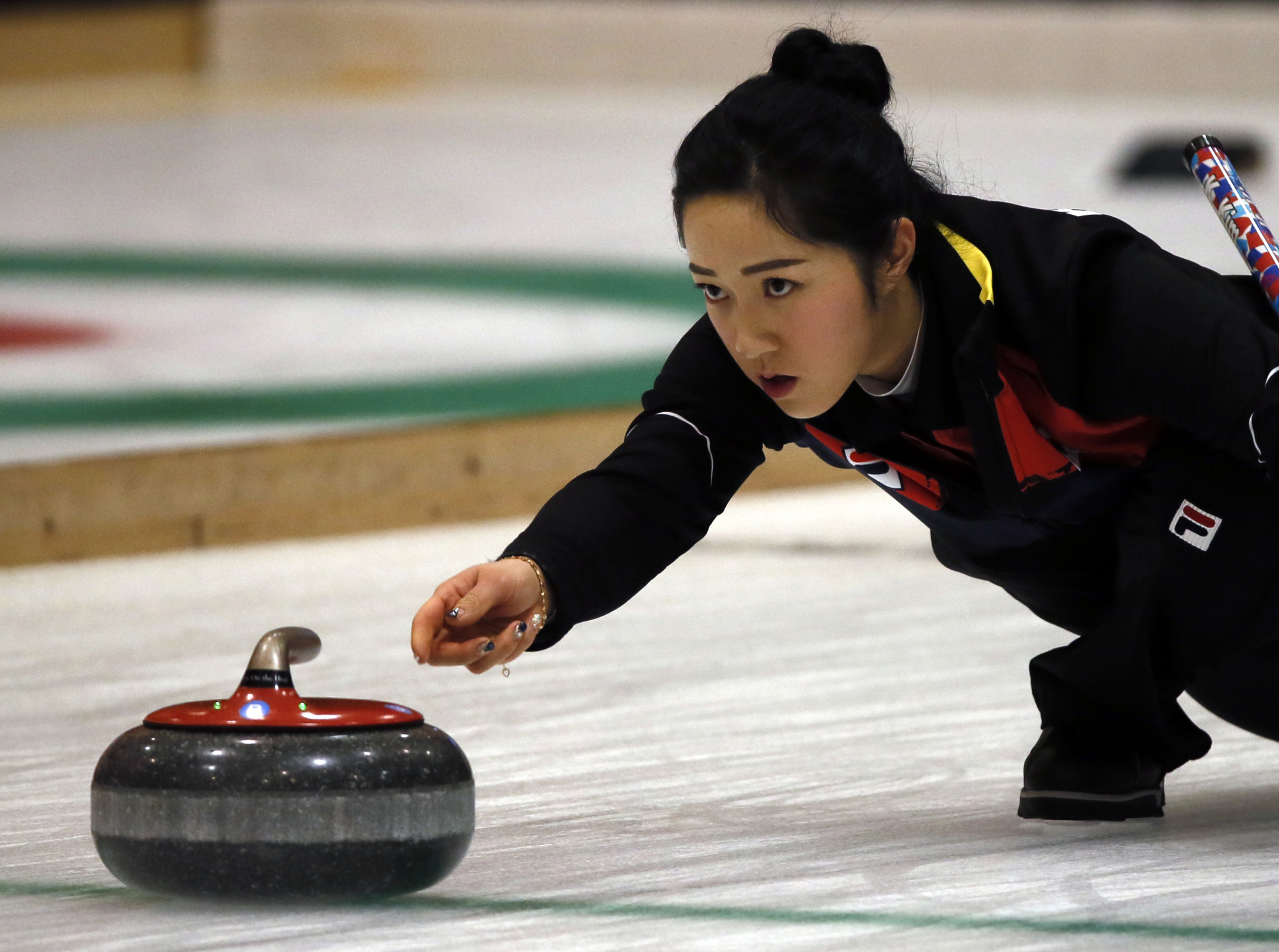 Semifinalists decided for mens curling tournament